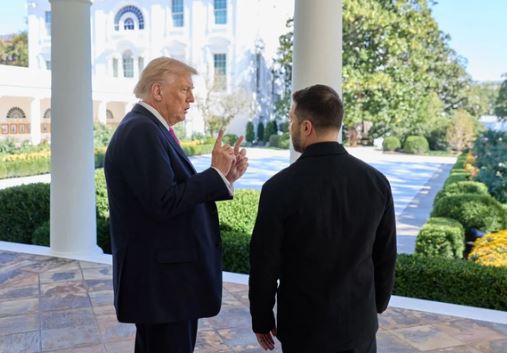 Trump Murka pada Zelensky, Desak Kiev Akhiri Serangan ke Kilang Minyak Rusia